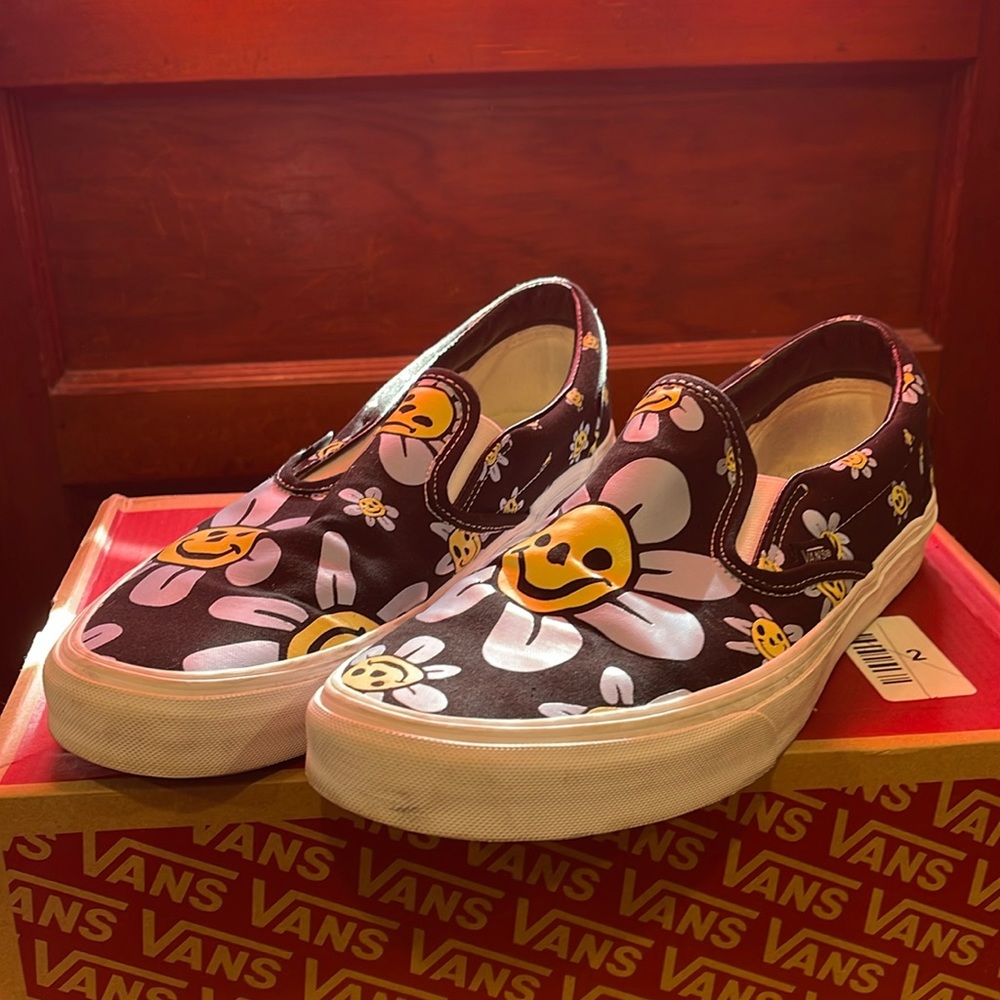 NEW Flower Vans Shoes